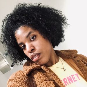 Meet your Posher, Simone